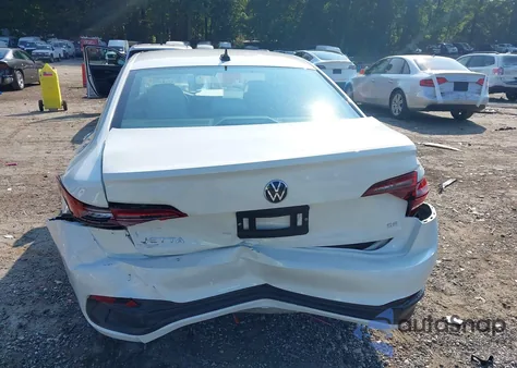 2024 Volkswagen Jetta 1.5T Se z USA, uszkodzony, nr VIN 3VWEM7BU0RM059737